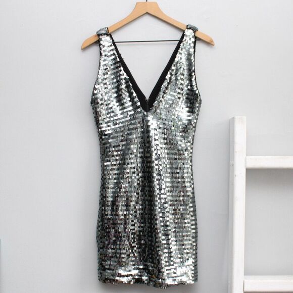 NBD Revolve Black Silver Sequin V-Neck Mini Dress Size XS NWT - Picture 1 of 6
